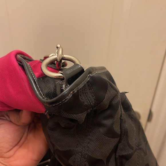 Coach, please check all picture of condition - Picture 15 of 17